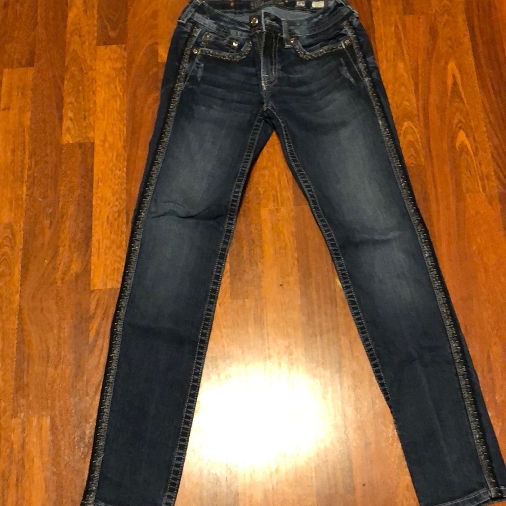 Miss Me skinny jeans size 29